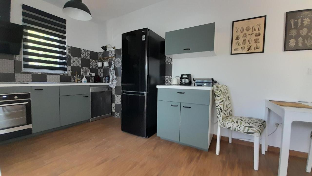 Apartments & Room Danijel Pinezici  Ngoại thất bức ảnh