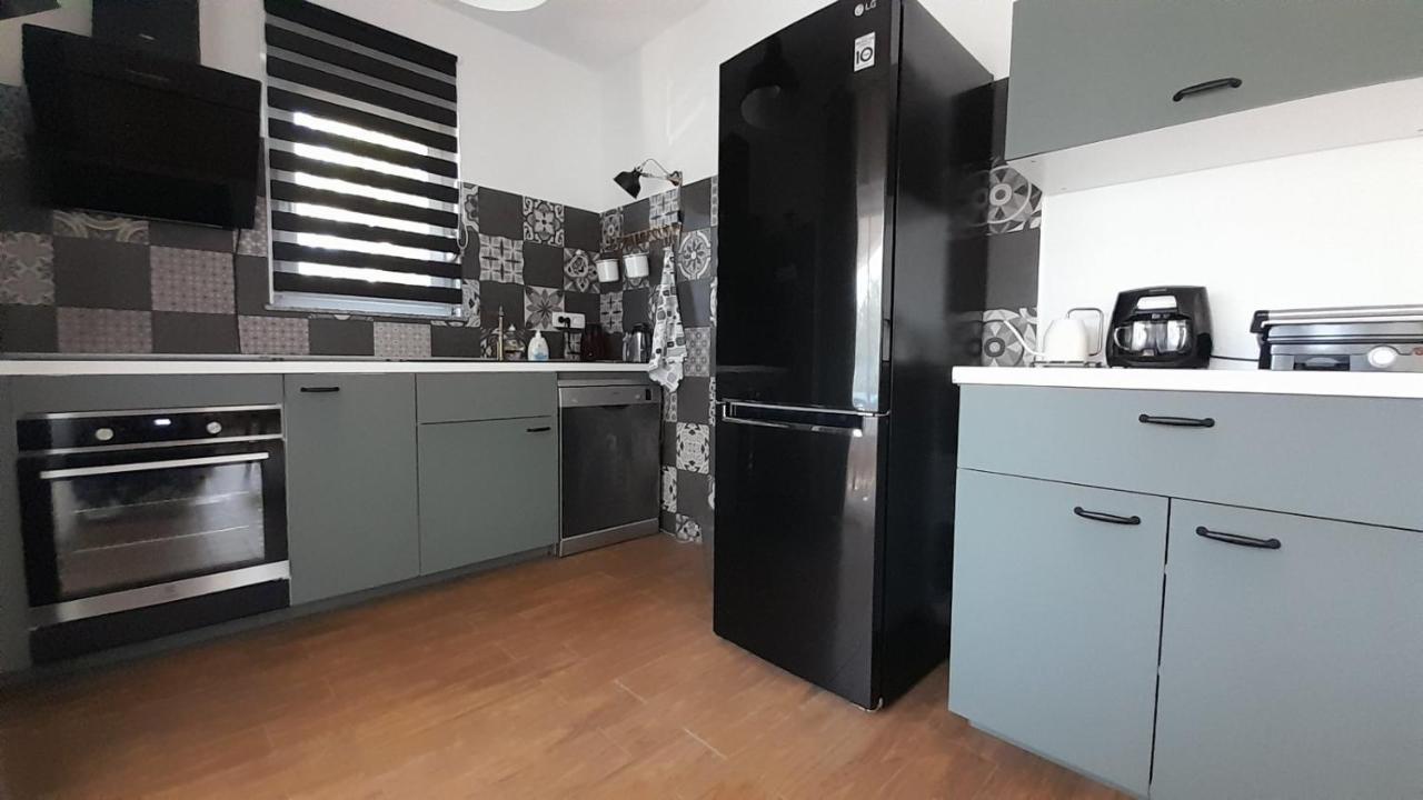 Apartments & Room Danijel Pinezici  Ngoại thất bức ảnh